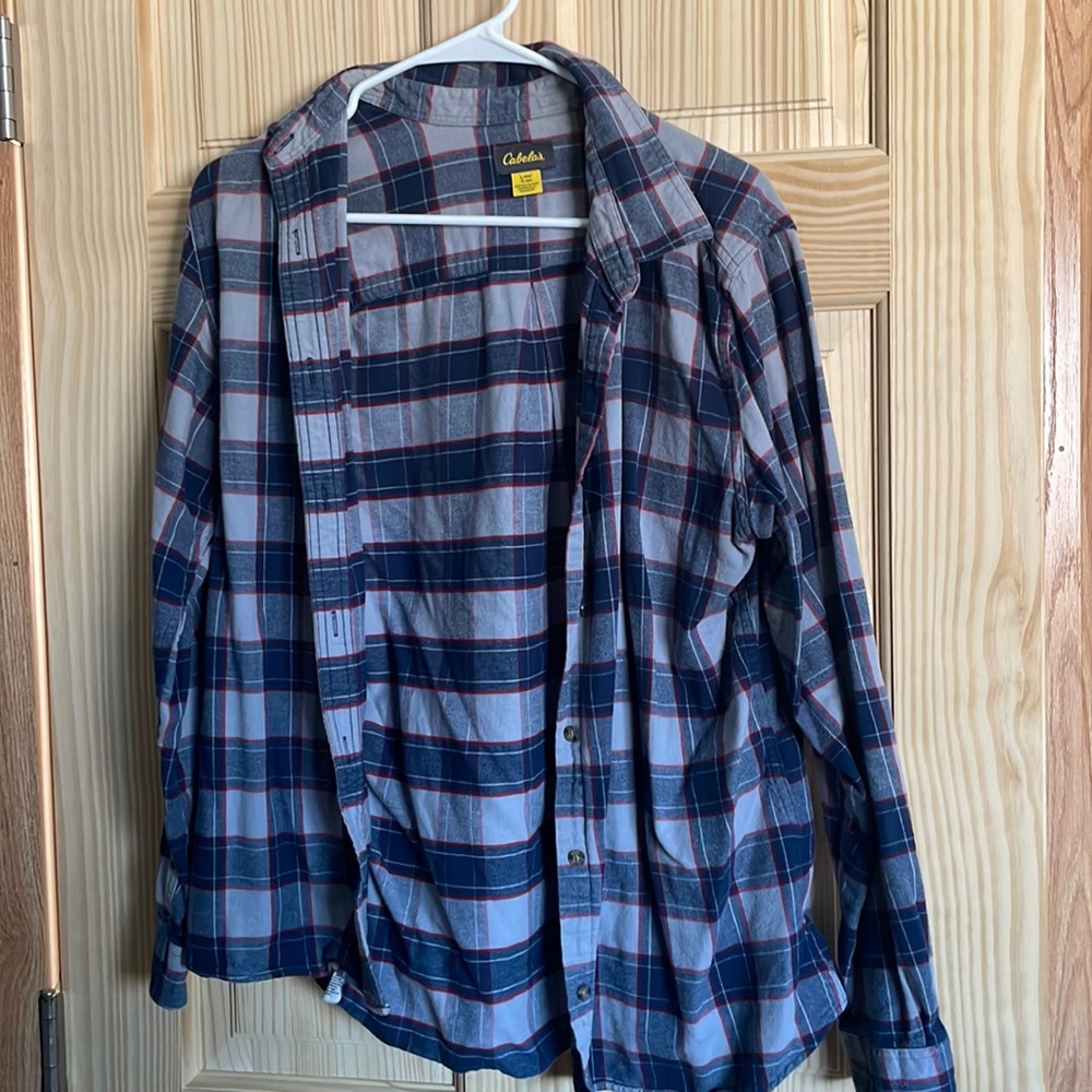CABELAS women’s blue/grey flannel | Size large | In great condition